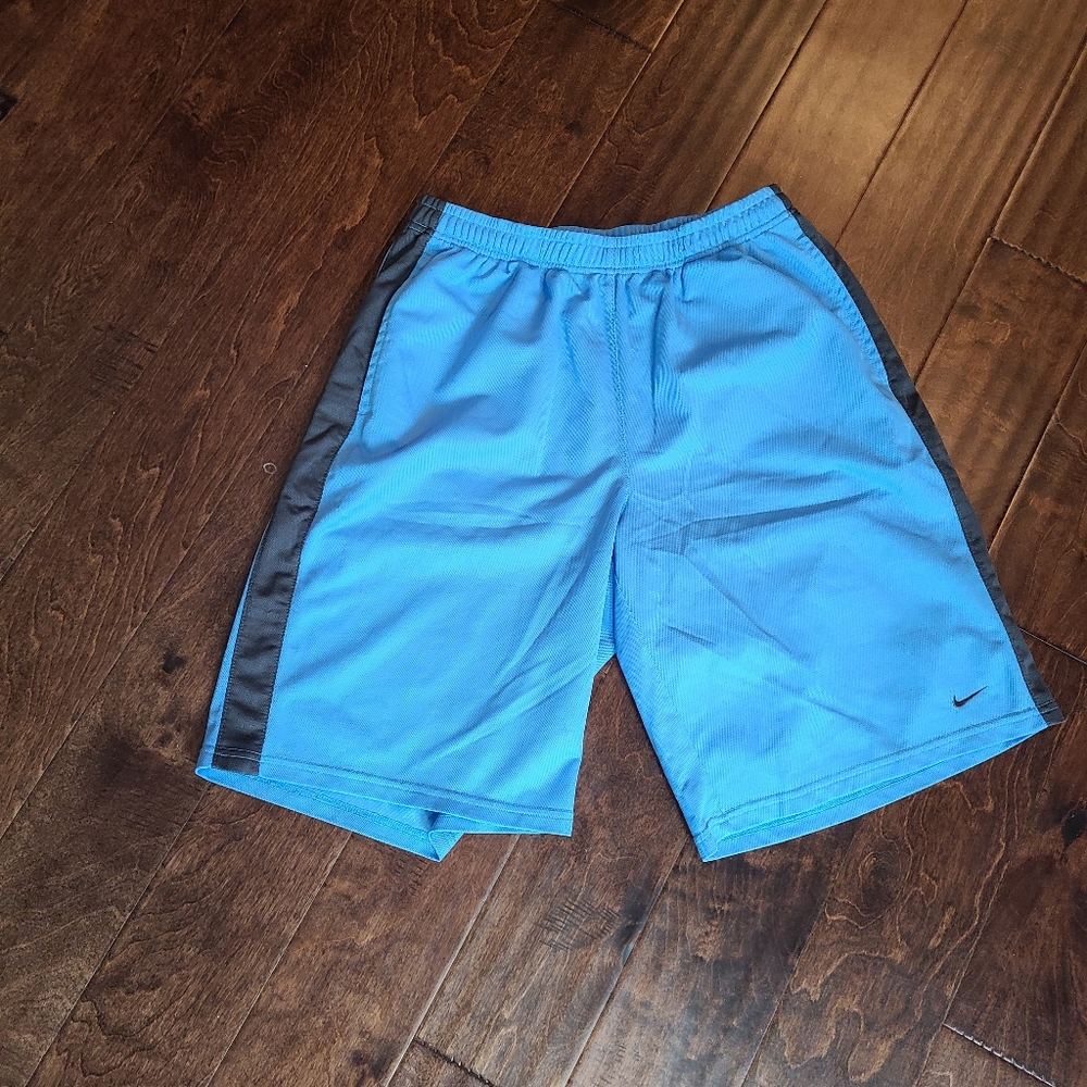 Nike men's xl shorts